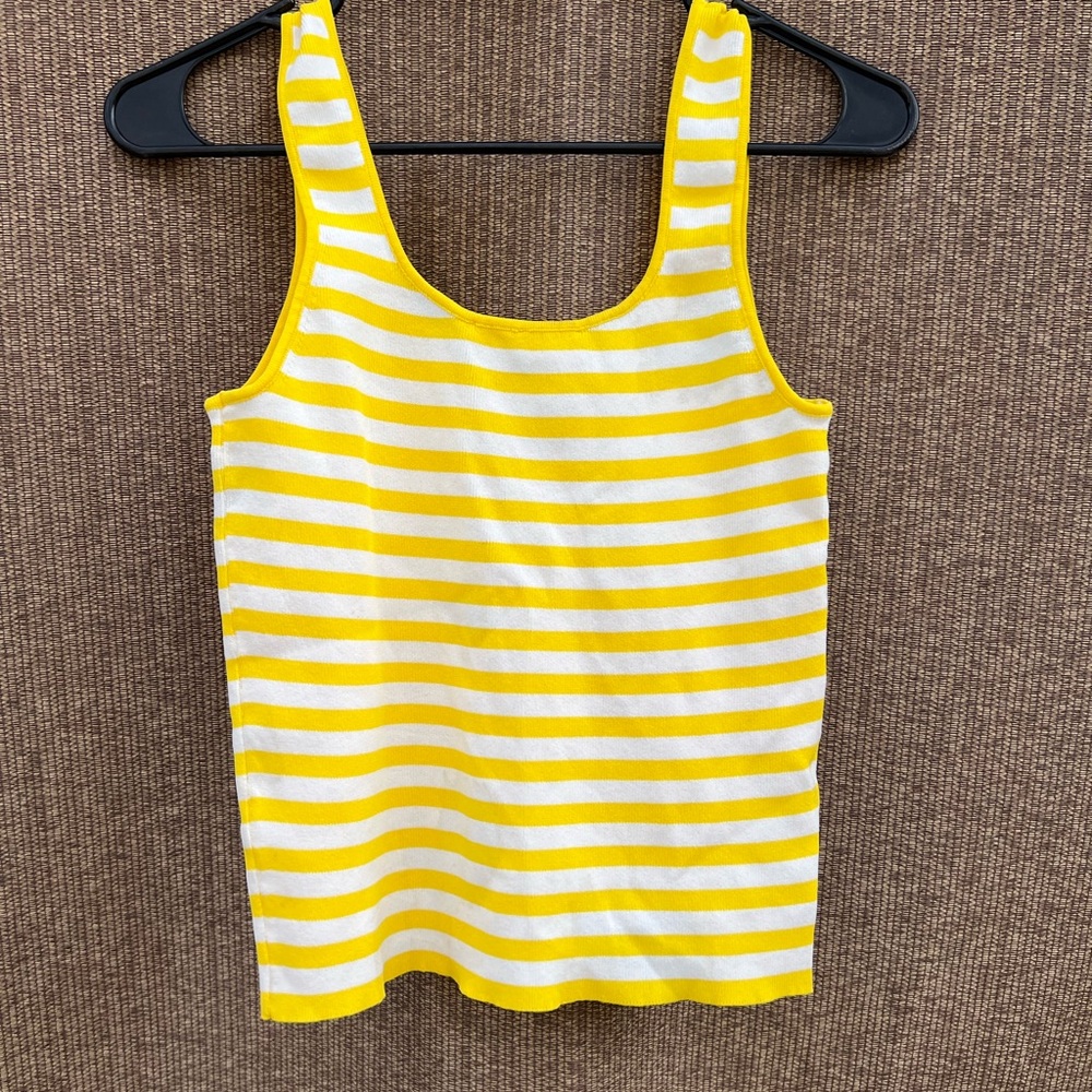 Mango Striped Knit Tank Yellow White
Striped Knit Top Women’s Sz M